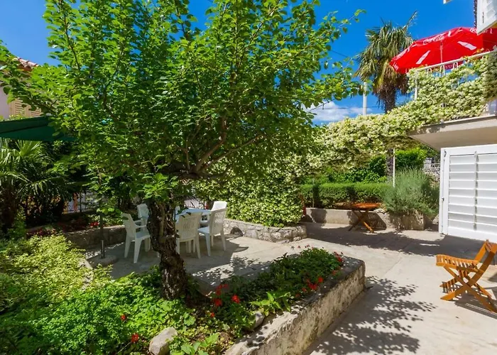 Apartament Dvorska *